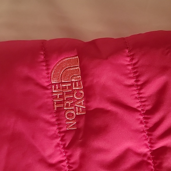 The North Face NWOT Reversible Infant Pink Snow Pants Size 3-6 Months - Picture 2 of 4